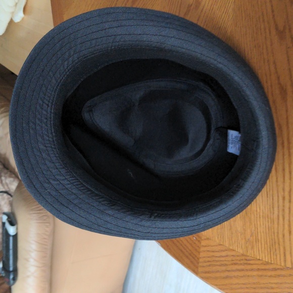 Hat - Picture 2 of 3